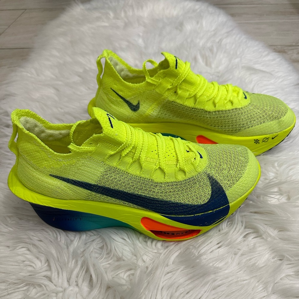 Men’s Nike Alphafly 3 with Bag - Picture 2 of 9